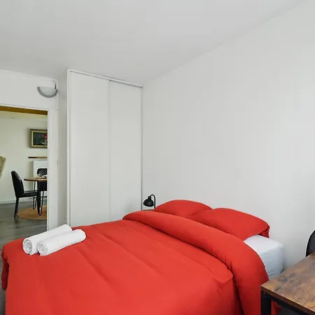 Apartmán Chic And Spacious With Parking Bois-Colombes